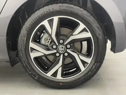 Photo 8 Toyota Yaris Hybride 116h Design MC2