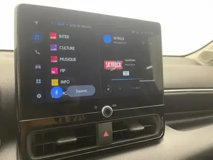 Photo 15 Toyota Yaris Hybride 116h Design MC2