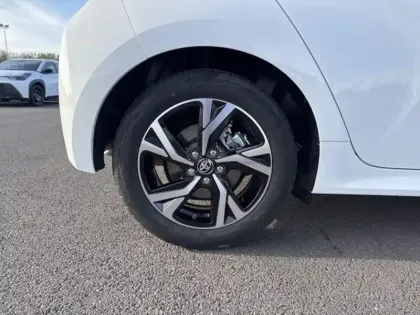 Photo 8 Toyota Yaris Hybride 116h Design