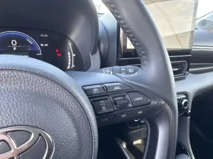 Photo 13 Toyota Yaris Hybride 116h Design