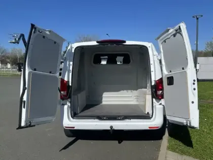 Photo 8 Mercedes Vito 119 CDI 4x4 Mixto Compact