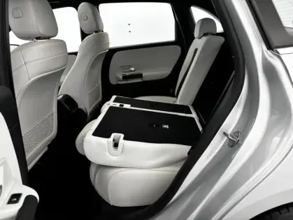 Photo 10 Mercedes Classe B 180 d Style Line 5p