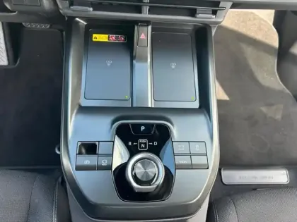 Photo 12 Toyota C-HR Design Grande Autonomie 77 kWh 224ch