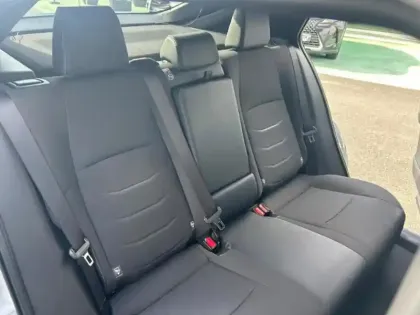 Photo 16 Toyota C-HR Design Grande Autonomie 77 kWh 224ch