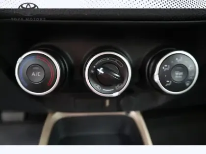 Photo 13 Toyota Aygo Gén. I Ph1 Design 5