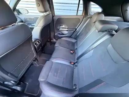 Photo 9 Mercedes GLA 200 d AMG Line