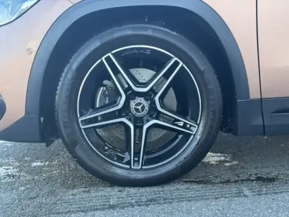 Photo 5 Mercedes GLA 200 d AMG Line