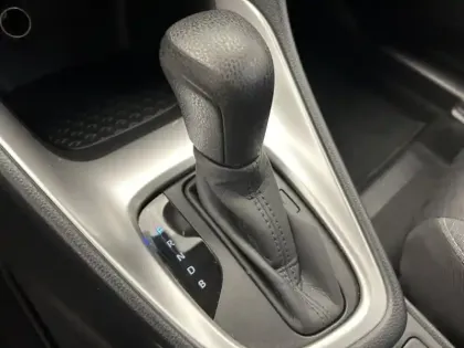 Photo 16 Toyota Yaris Hybride 116h Dynamic