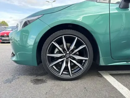 Photo 8 Toyota Corolla Hybride 2.0L 196h GR Sport