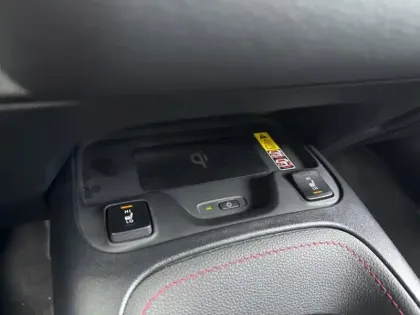 Photo 14 Toyota Corolla Hybride 2.0L 196h GR Sport