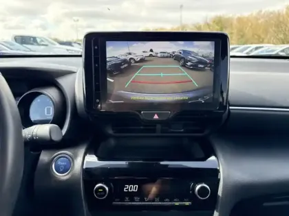 Photo 13 Toyota Yaris Hybride 1.5 HYBRID 116H DESIGN