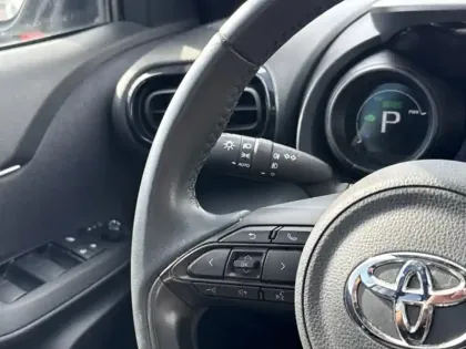 Photo 12 Toyota Yaris Hybride 1.5 HYBRID 116H DESIGN