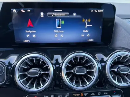 Photo 20 Mercedes GLA 200 d AMG Line