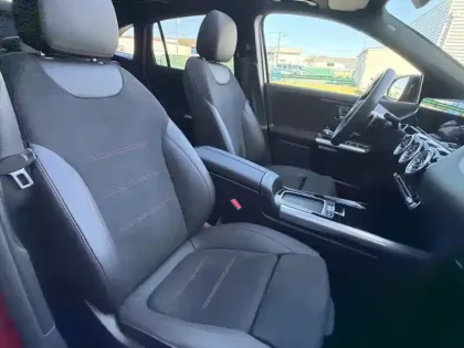 Photo 10 Mercedes GLA 200 d AMG Line