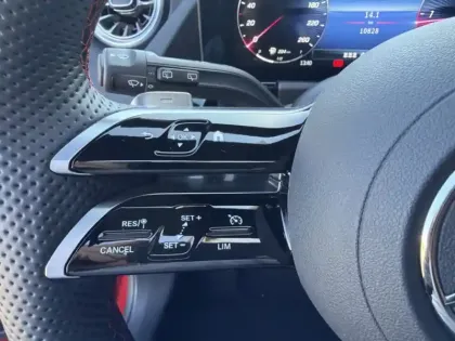 Photo 15 Mercedes GLA 200 d AMG Line