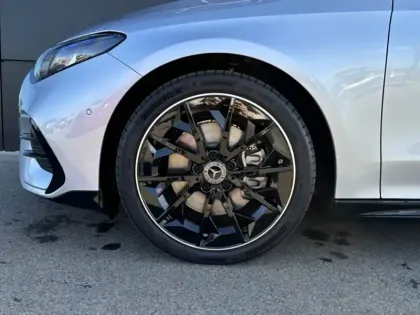 Photo 6 Mercedes CLA 250+ avec technologie EQ AMG Li