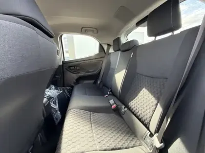 Photo 16 Toyota Yaris Hybride 116h Dynamic