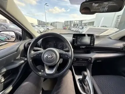 Photo 10 Toyota Yaris Hybride 116h Dynamic