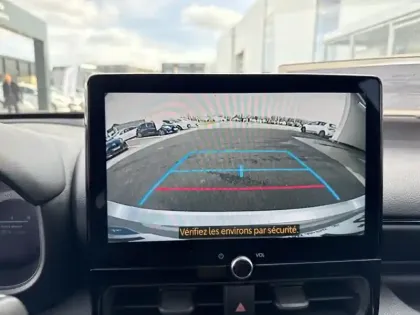 Photo 14 Toyota Yaris Hybride 130h GR SPORT