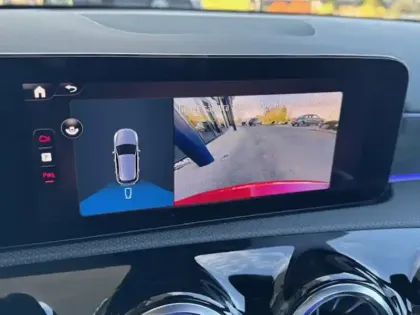 Photo 7 Mercedes Classe A 180 d AMG Line