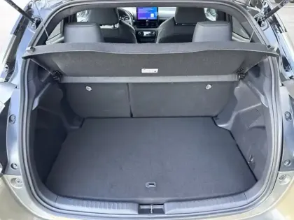 Photo 9 Toyota Yaris Gén. IV Ph1 NG Collection 5