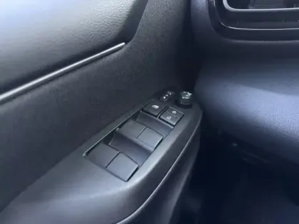 Photo 15 Toyota Yaris Gén. IV Ph1 NG Collection 5