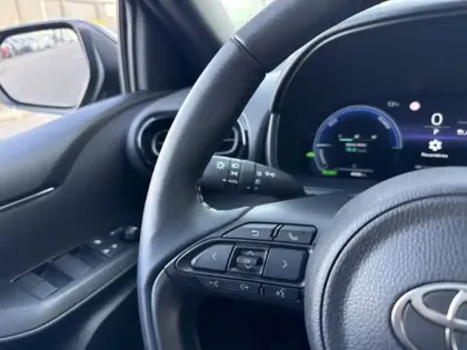 Photo 11 Toyota Yaris Gén. IV Ph1 NG Collection 5