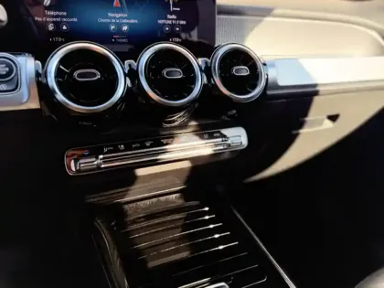 Photo 16 Mercedes GLB 200 d Business Line