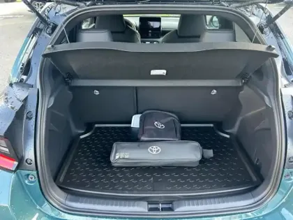 Photo 9 Toyota Yaris Gén. IV Ph1 NG Collection 5