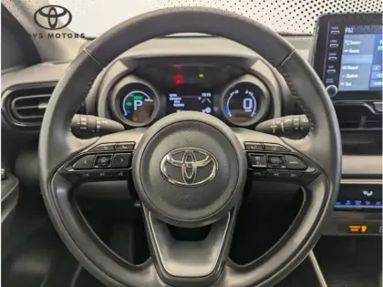 Photo 6 Toyota Yaris Hybride 116h Design