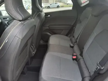 Photo 11 Renault Captur Nouveau E-Tech full hybrid 160 ch Techno