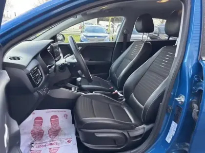 Photo 9 Kia Rio  1.0 T-GDI 100ch GT-Line DCT7