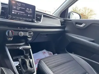 Photo 14 Kia Rio  1.0 T-GDI 100ch GT-Line DCT7