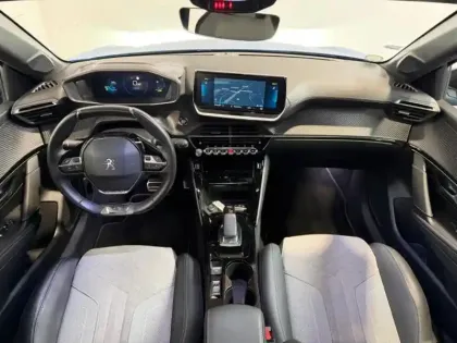 Photo 6 Peugeot 208  e- 136ch GT