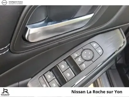 Photo 12 Nissan Qashqai  1.3 Mild Hybrid 140ch N-Style