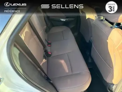 Photo 6 Lexus Lbx  1.5 136ch Elegant pack tech 2WD MY26