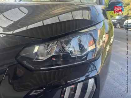 Photo 12 Peugeot 208  1.2 Hybrid 145ch Allure e-DCS6