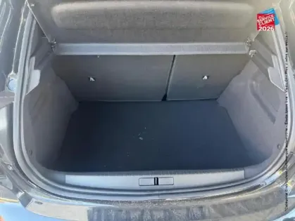 Photo 13 Peugeot 208  1.2 Hybrid 145ch Allure e-DCS6