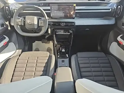 Photo 7 Citroën C3 Aircross  1.2 Hybride 145ch MAX e-DCS6