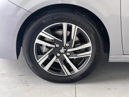 Photo 5 Peugeot 208  1.2 PureTech 100ch S&S Allure EAT8