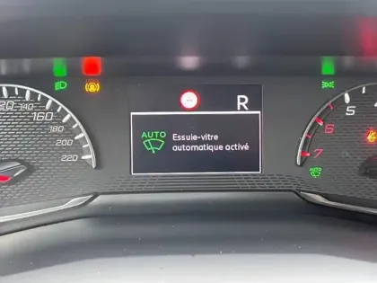 Photo 14 Peugeot 208  1.2 PureTech 100ch S&S Allure EAT8