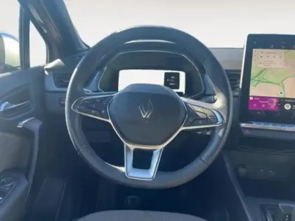 Photo 11 Renault Captur  1.8 E-Tech full hybrid 160ch Techno - 25