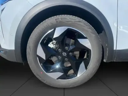 Photo 13 Renault Captur  1.8 E-Tech full hybrid 160ch Techno - 25