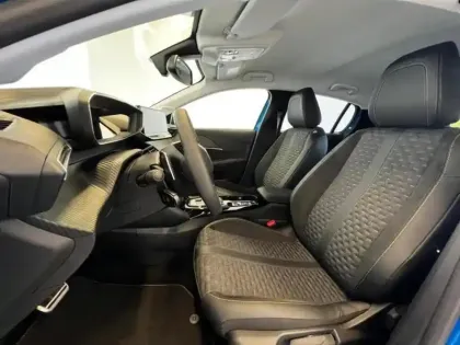 Photo 7 Peugeot 208  1.2 PureTech 100ch S&S Roadtrip EAT8