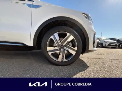 Photo 14 Kia Sorento  1.6 T-GDi 230ch HEV Design BVA6 4x2 7 places