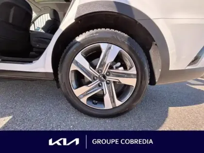 Photo 12 Kia Sorento  1.6 T-GDi 230ch HEV Design BVA6 4x2 7 places