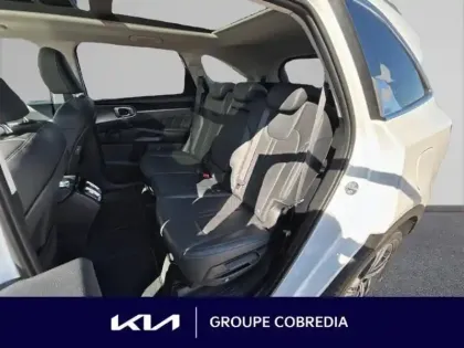 Photo 10 Kia Sorento  1.6 T-GDi 230ch HEV Design BVA6 4x2 7 places