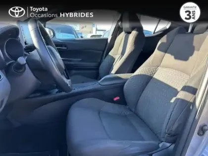 Photo 10 Toyota C-HR  122h Dynamic Business 2WD E-CVT  MC19
