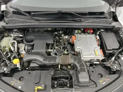 Photo 11 Renault Captur  1.6 E-Tech hybride 145ch Business -21