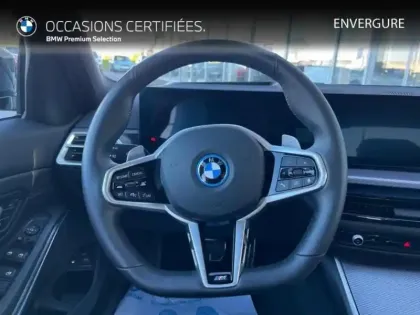 Photo 20 BMW Serie 3 Série 3 330eA 292ch M Sport